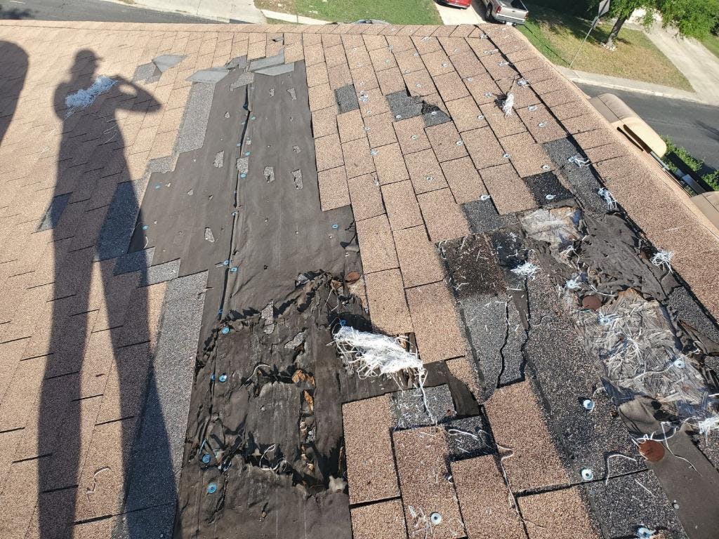 Assessment of hail and wind roof damage by the insurance adjuster